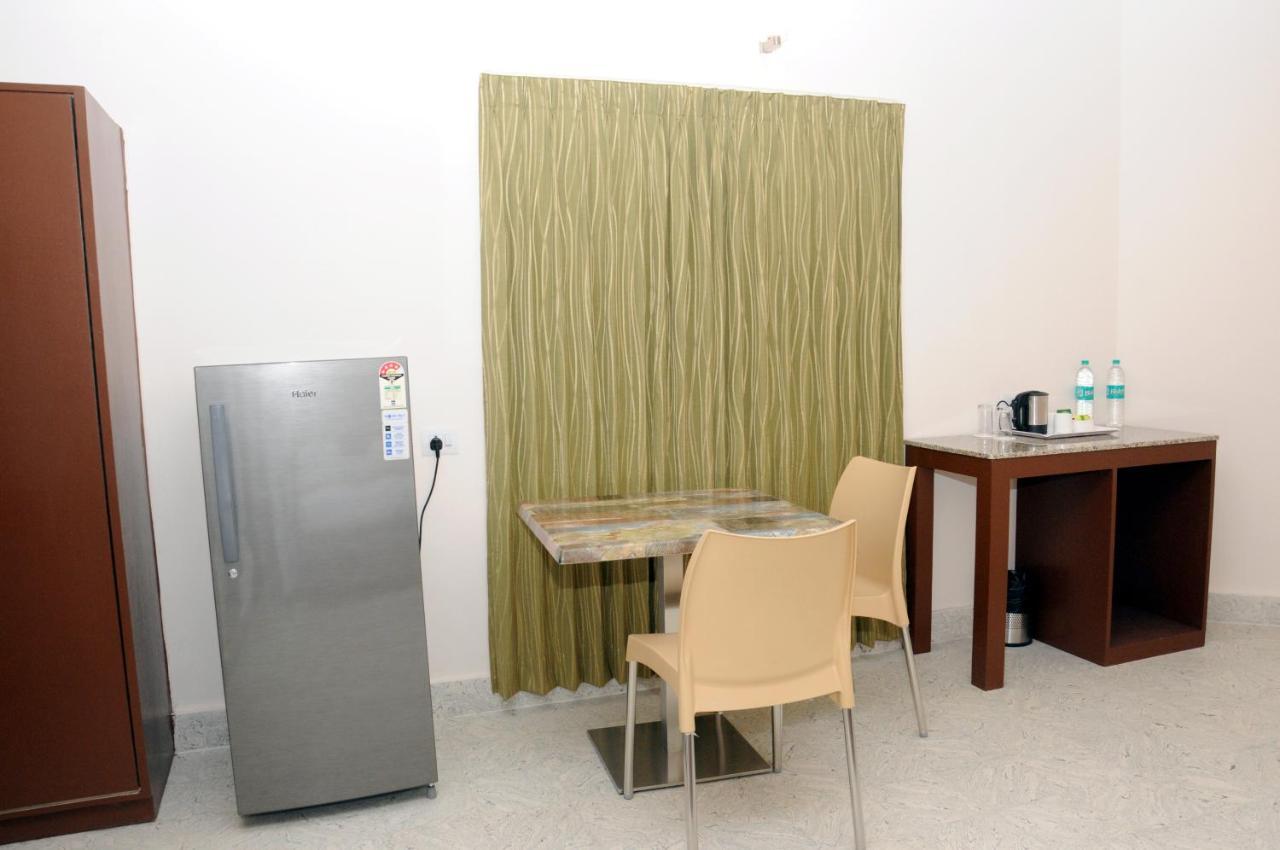 Sreeparthi Hotel Puttaparthi Eksteriør bilde