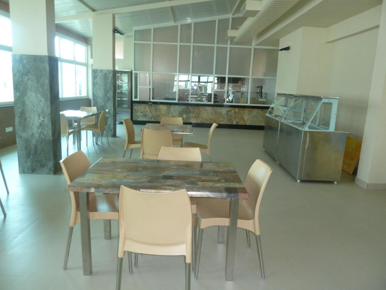 Sreeparthi Hotel Puttaparthi Eksteriør bilde
