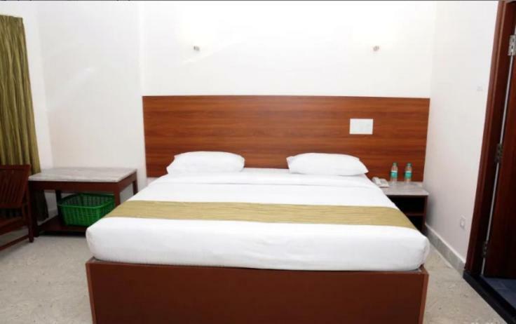 Sreeparthi Hotel Puttaparthi Eksteriør bilde